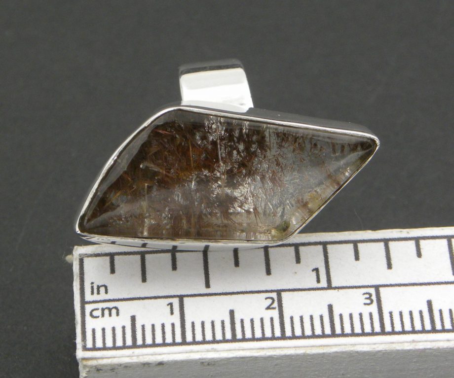 Large Garden Quartz Ring (Lodolite) with stunning inclusions 