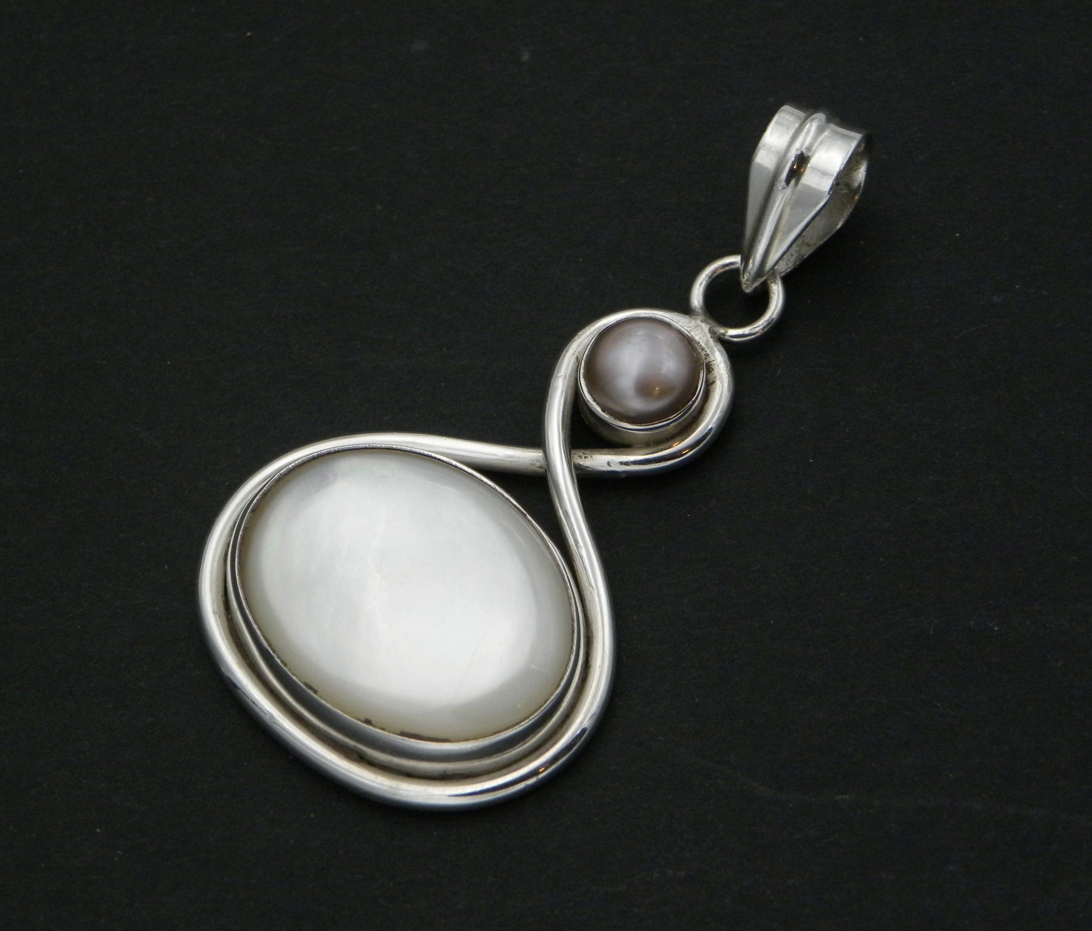 Mother Of Pearl & Freshwater Pearl Pendant