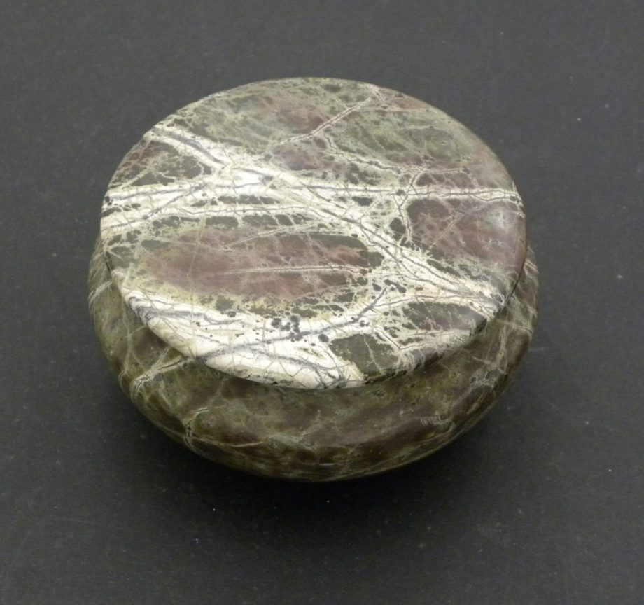 cornish-serpentine-pot-with-lid